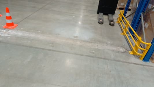 Injektáže, opravy spar a výškových nerovností, RR Donnelley