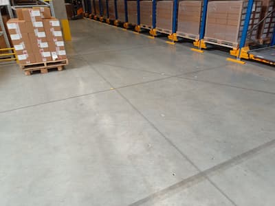 Injektáže, opravy spar a výškových nerovností, RR Donnelley