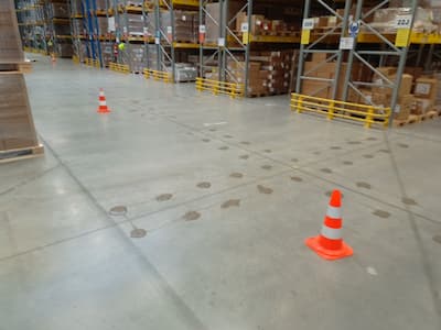 Injektáže, opravy spar a výškových nerovností, RR Donnelley