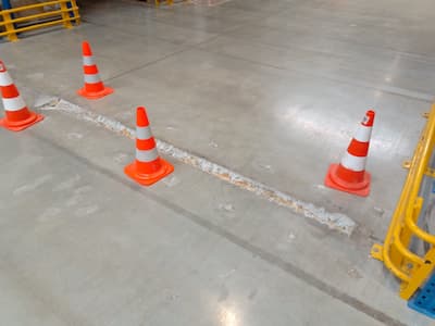 Injektáže, opravy spar a výškových nerovností, RR Donnelley