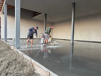 Betonová podlaha se vsypem, Perná, 200 m&sup2;